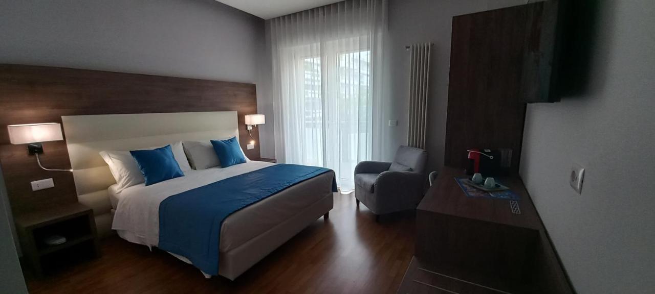 Orchid Luxury Suite Пескара Екстериор снимка