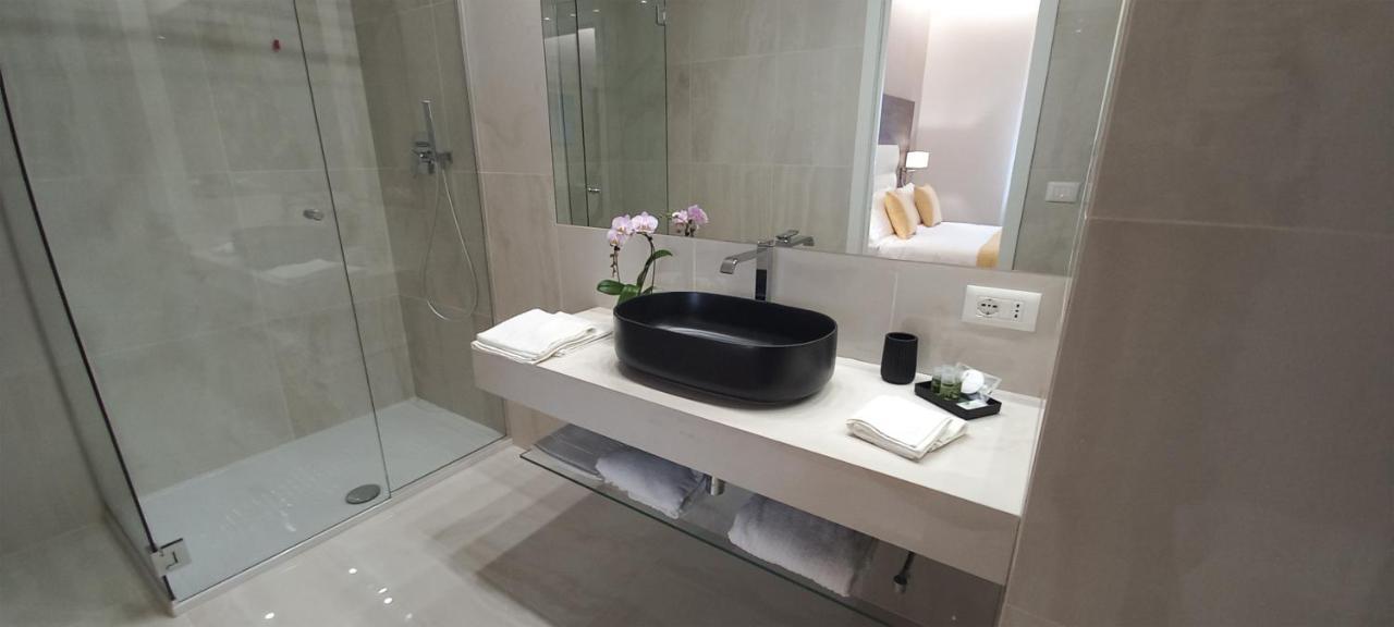 Orchid Luxury Suite Пескара Екстериор снимка