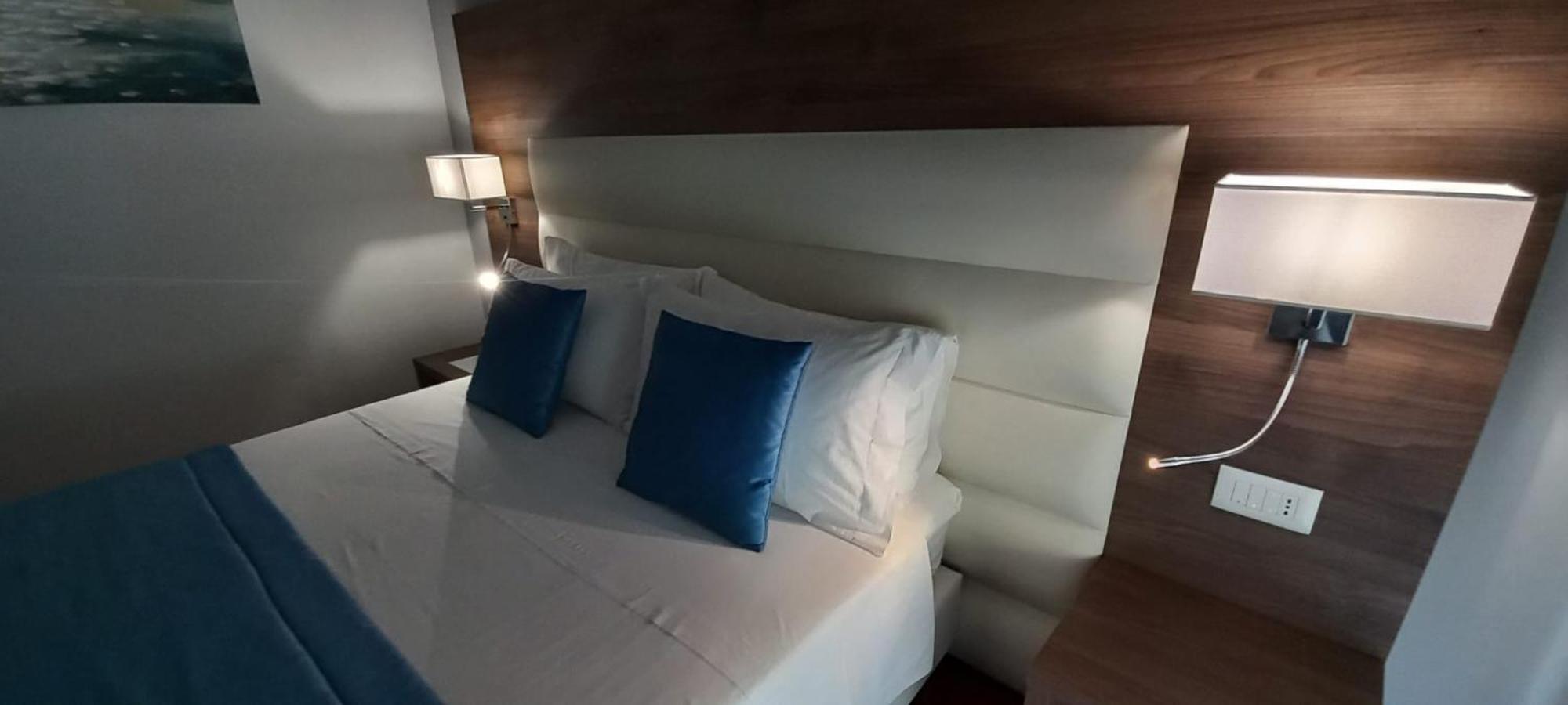 Orchid Luxury Suite Пескара Екстериор снимка
