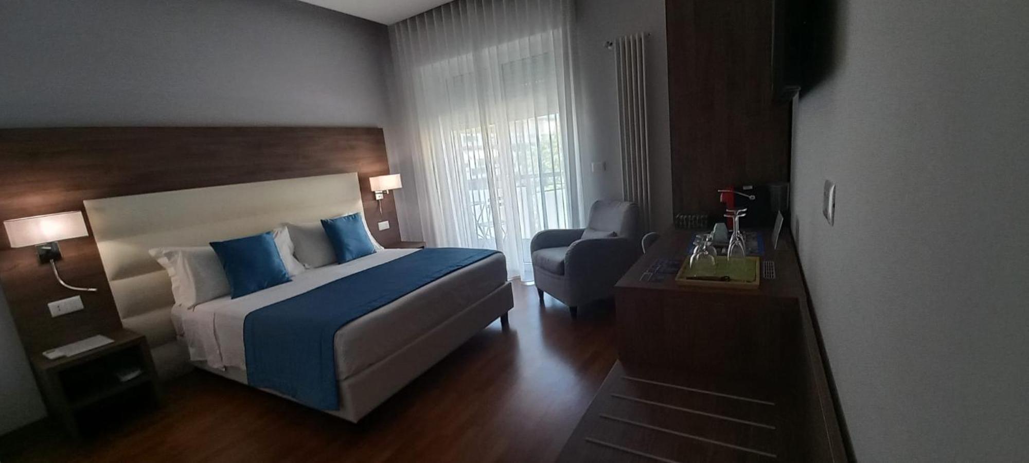 Orchid Luxury Suite Пескара Екстериор снимка